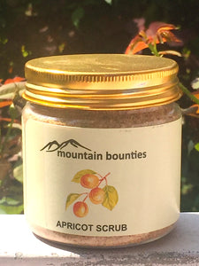 Hand pounded Apricot kernel granules gently scrubs the skin to remove dead skin cells and blackheads without scratching or irritating the skin. This is a ready to use exfoliant like traditional homemade “skin friendly” remedies. It has traces of apricot oil to keep skin moisturised and prevent unnecessary drying of skin. No chemicals, no preservatives. 